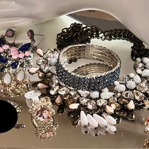 15 Peice Mixed Lot of Jewelry from Genuine Crystals to costume jewelry